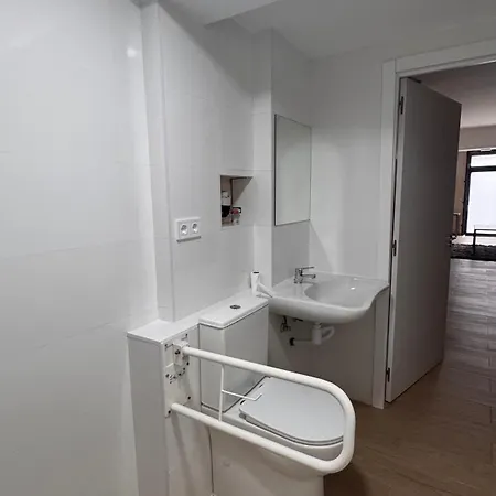 Gran Loft En Planta Baja En El Centro De * Valencia